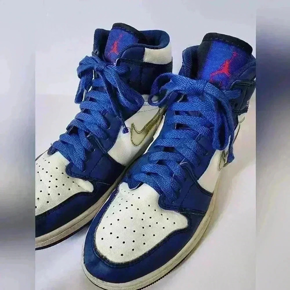 Nike Air Jordan 1 High Retro Gold Metallic Deep Royal Blue GS Sneaker, sz 6 - Picture 6 of 15